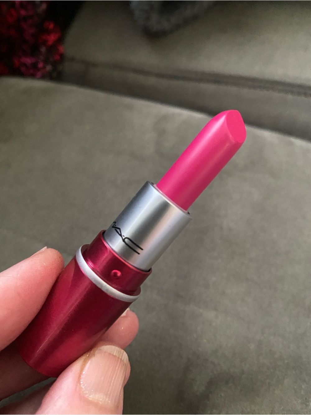 MAC Lipstick-Breathing Fire - Picture 2 of 7